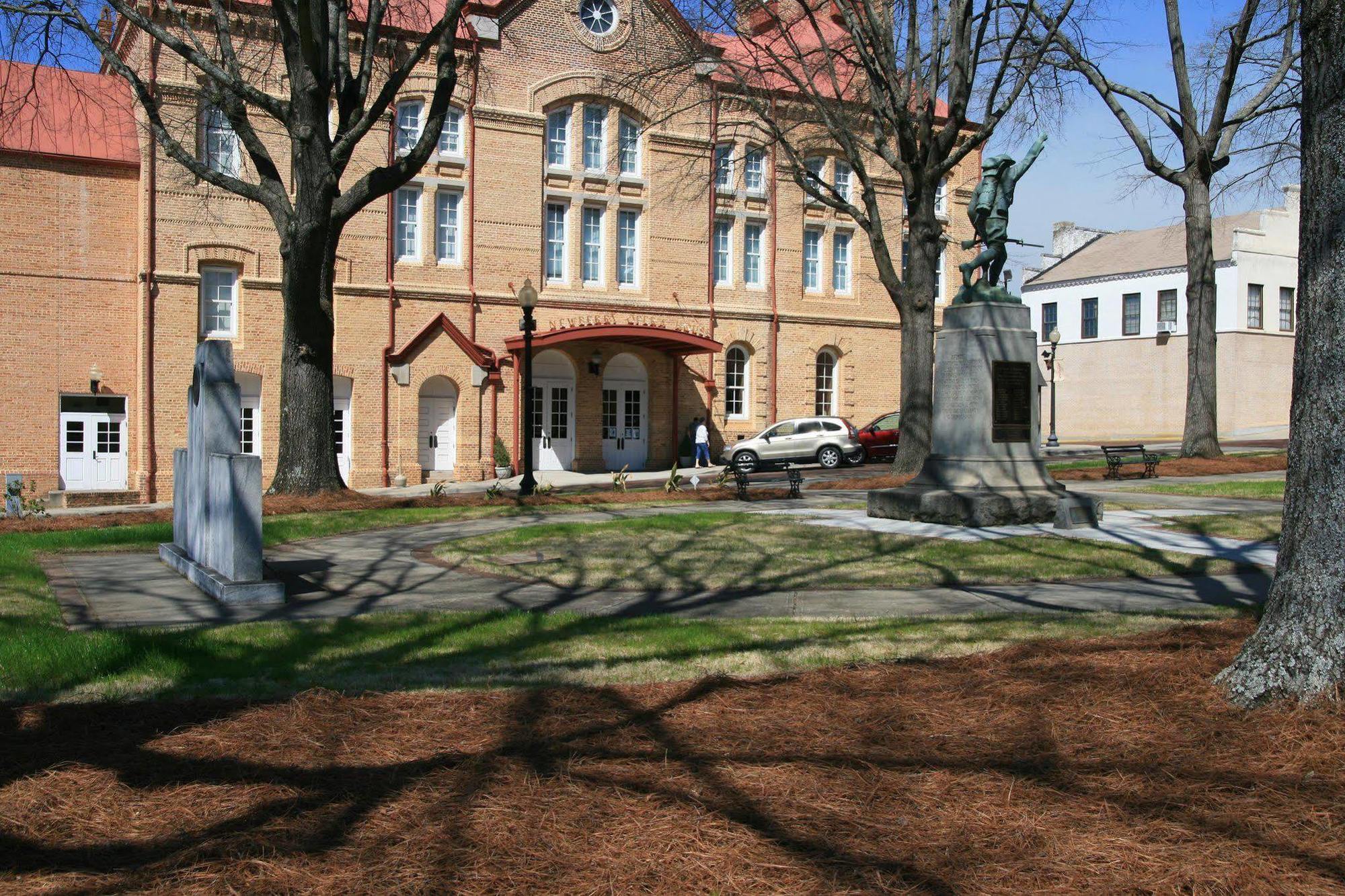 Hampton Inn Newberry Opera House Extérieur photo
